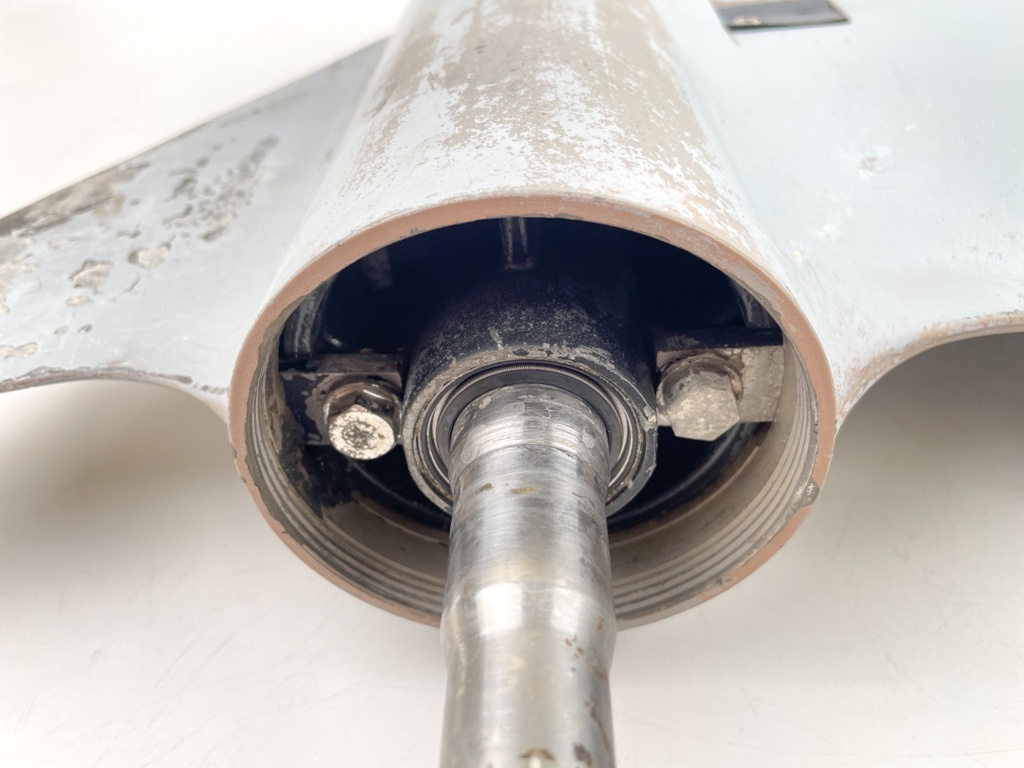 Evinrude Johnson 1995-2005 20" Lower Unit Gear Case V4 90 115 HP