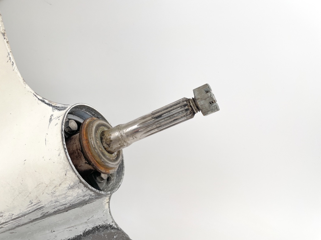 Evinrude Johnson 1995-2005 20" Lower Unit Gear Case V4 90 115 HP