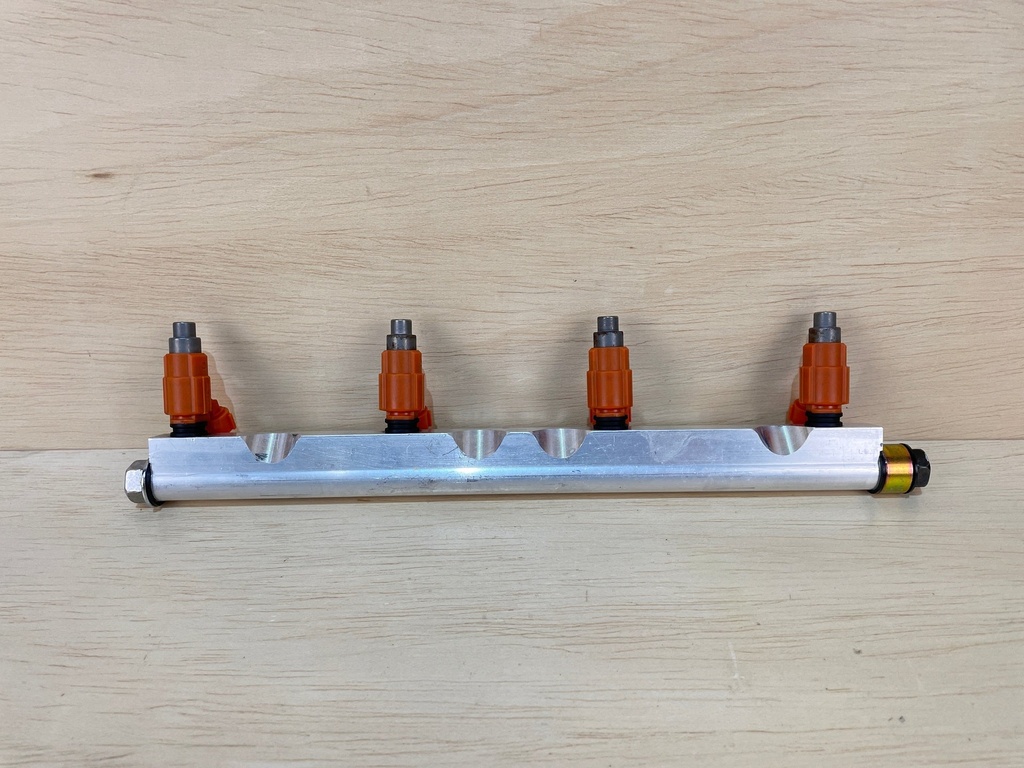 2003 Suzuki 140HP DF140 Outboard Engine Injector Assembly Set 15710-65D00