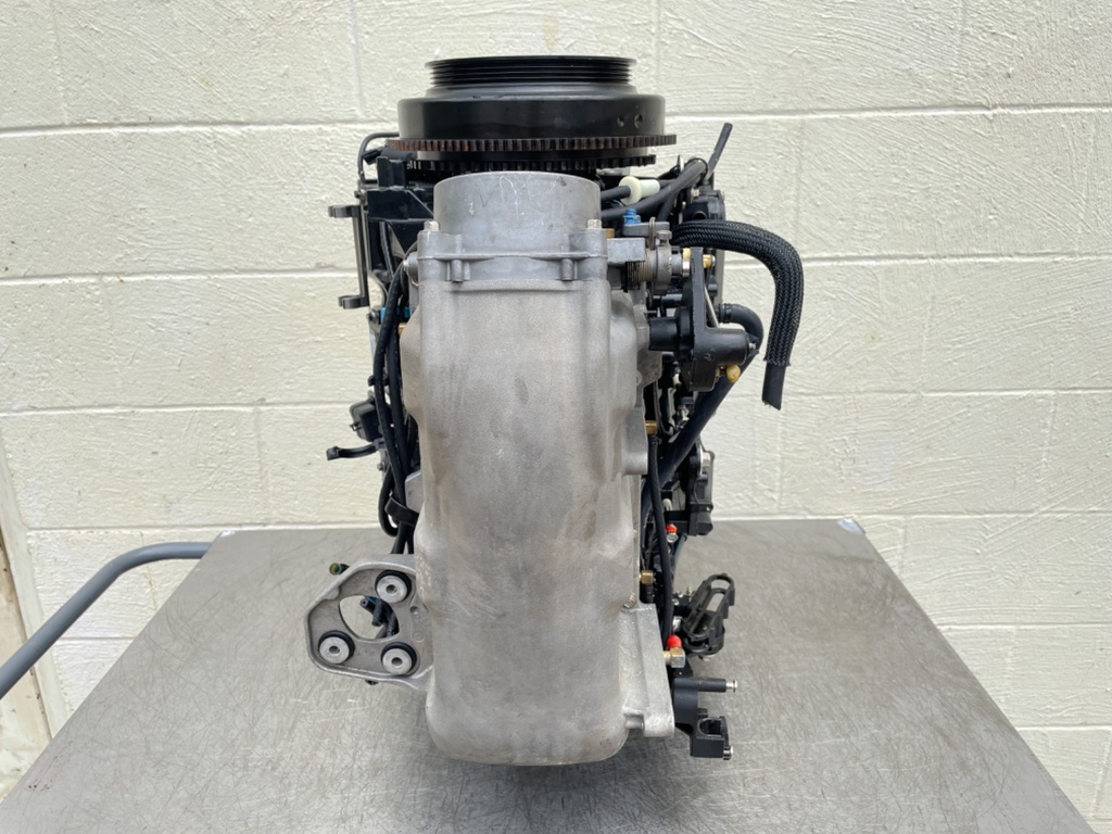 2001 Mercury 225 HP 2 Stroke Outboard DFI Optimax Powerhead 877869A01