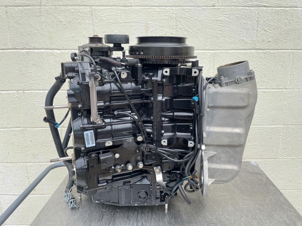 2001 Mercury 225 HP 2 Stroke Outboard DFI Optimax Powerhead 877869A01