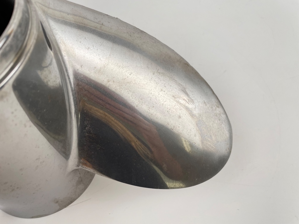 Mercury Mirage Plus Stainless Steel Prop 48-18278 15 1/2 x 15P Standard RH