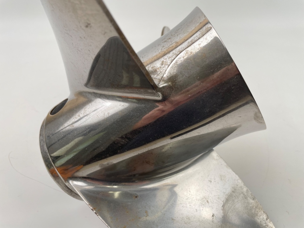 Mercury Mirage Plus Stainless Steel Prop 48-18278 15 1/2 x 15P Standard RH