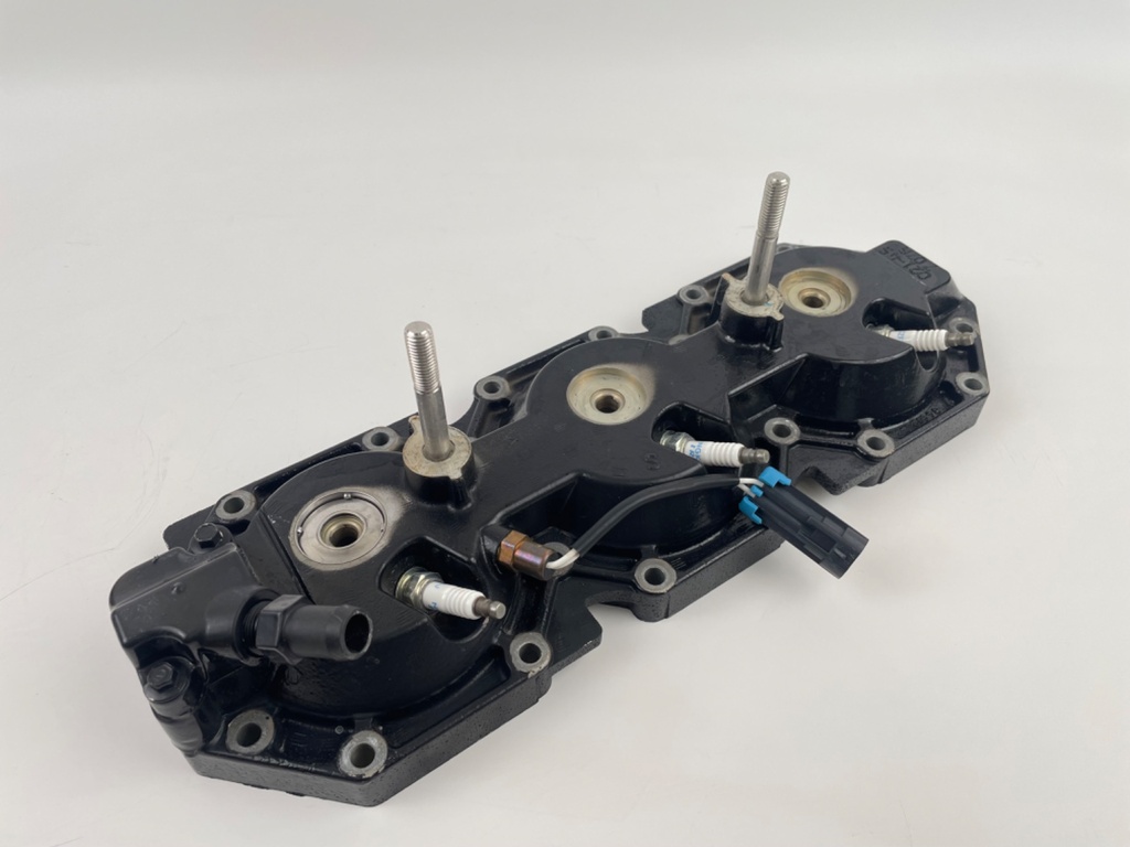 2015 Mercury 250 HP ProXs 2 Stroke Outboard Starboard Cylinder Head 841021A08 OEM