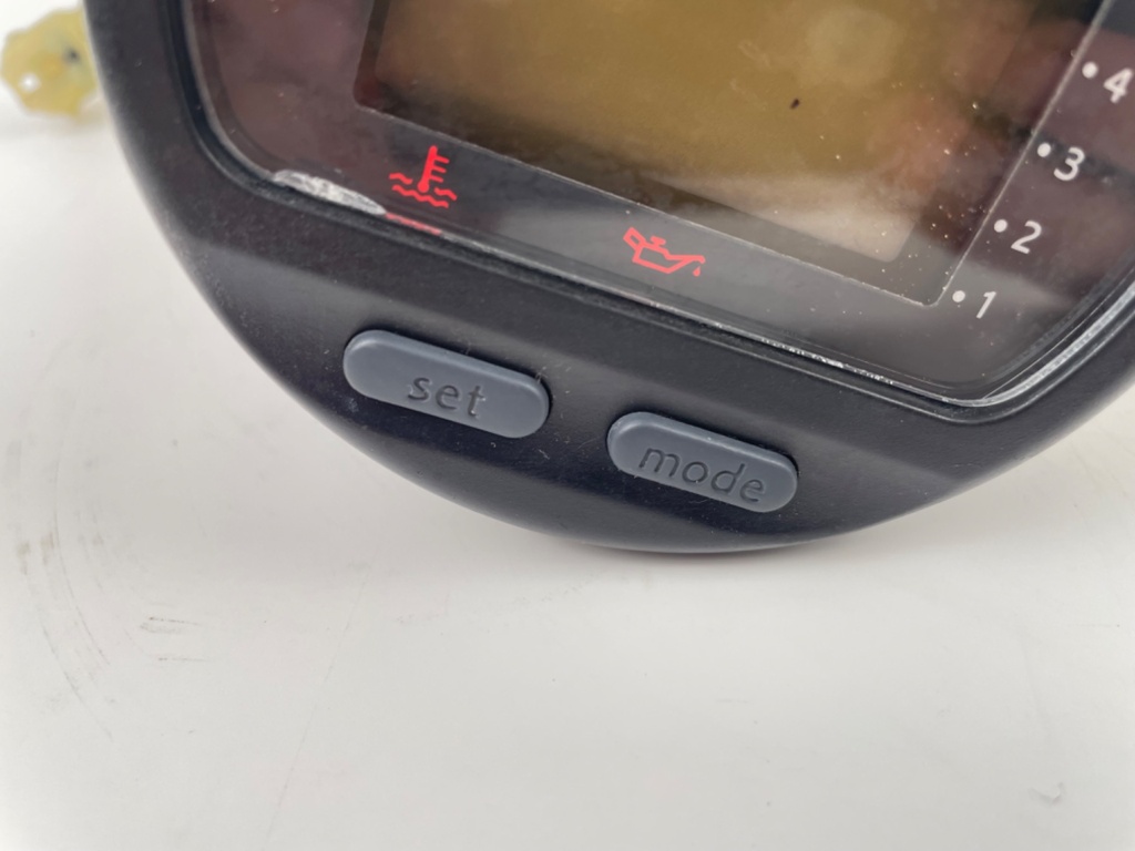 Yamaha Outboard Tachometer Multi-Function Gauge Digital - Needs Screen Replaced