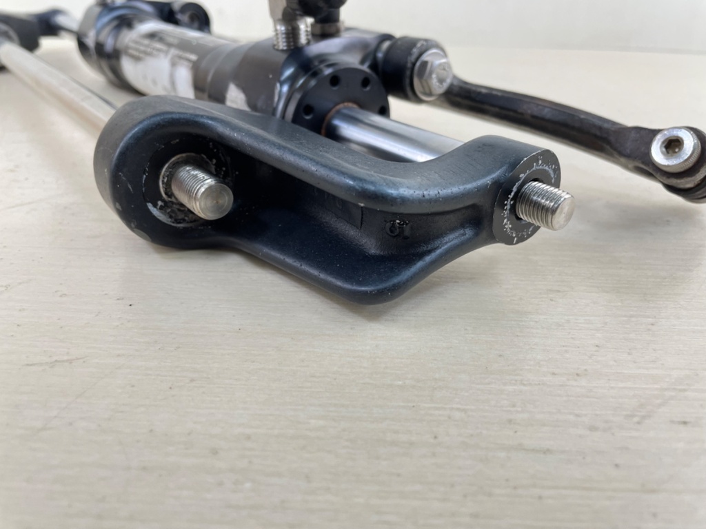 SeaStar Front Mount Outboard Hydraulic Steering Cylinder Assembly HC5358