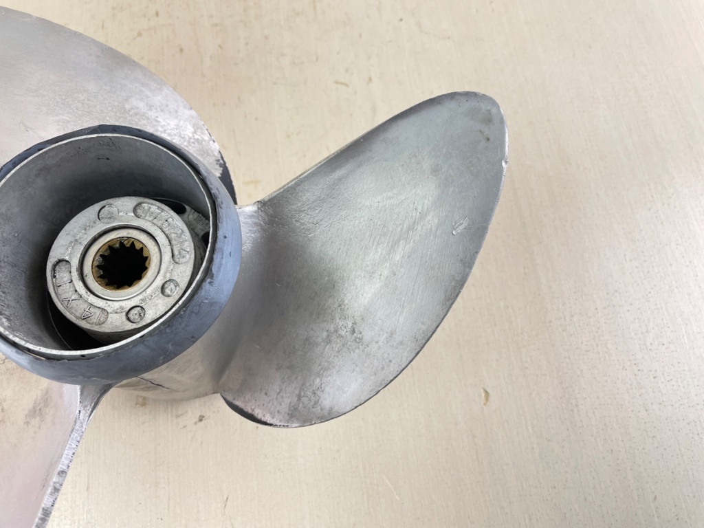 Johnson Evinrude 3 Blade Propeller 176214 14" x 17P