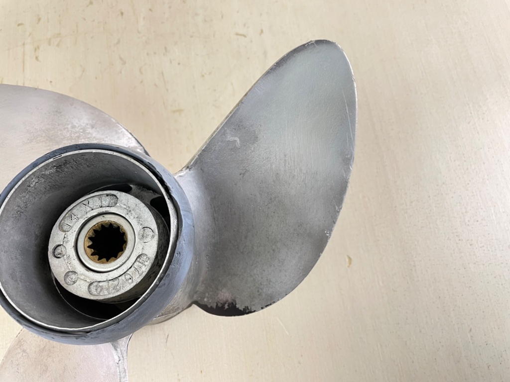 Johnson Evinrude 3 Blade Propeller 176214 14" x 17P