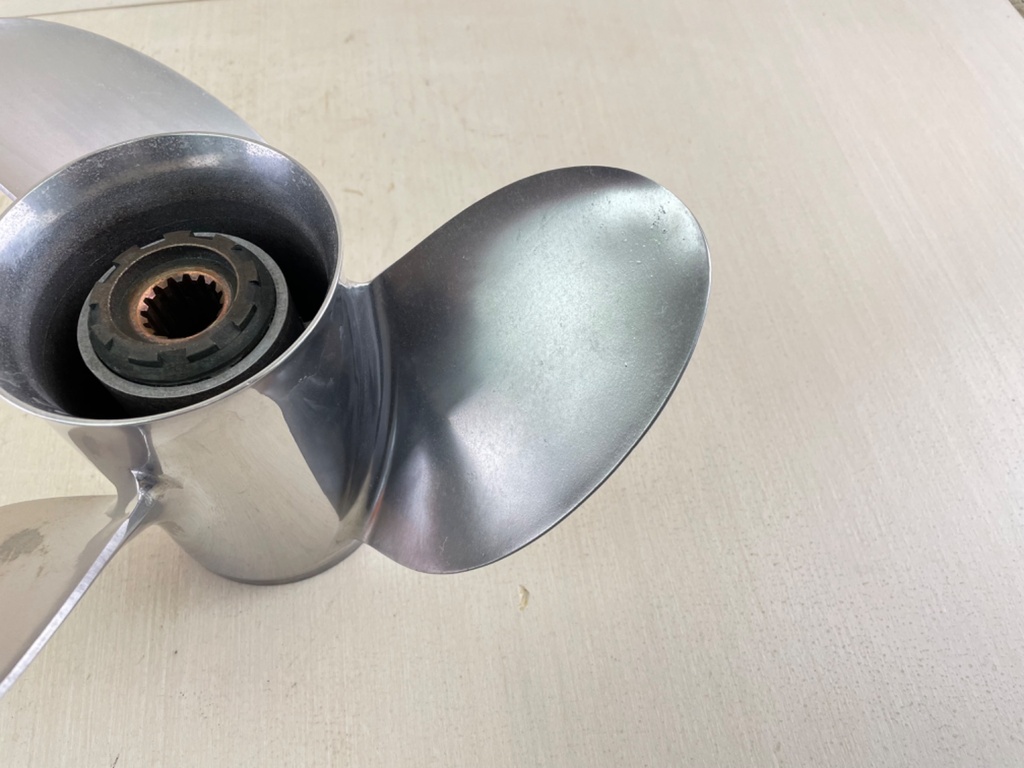 Honda Stainless Steel Propeller 08M60-ZW7-A10 13 1/4 x 17P RH Prop