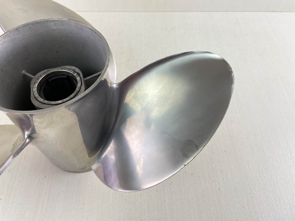 Evinrude Johnson Viper TBX Stainless Propeller 14 3/4" x 17P RH Prop 763914