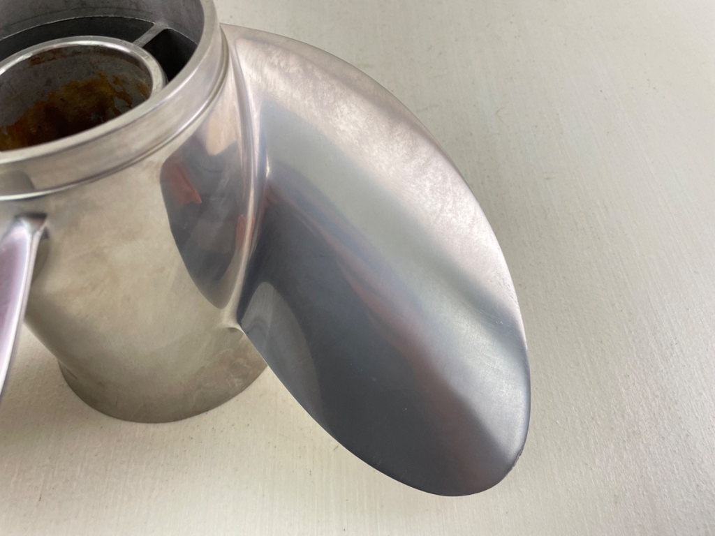 Evinrude Johnson Viper TBX Stainless Propeller 14 3/4" x 17P RH Prop 763914