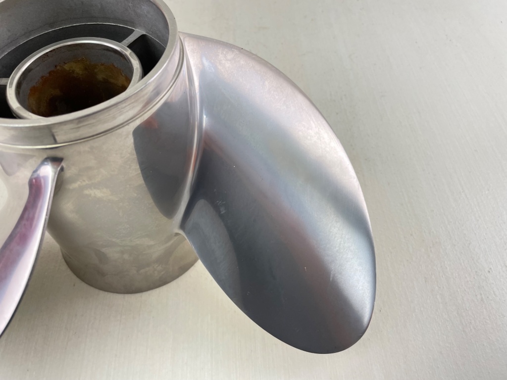 Evinrude Johnson Viper TBX Stainless Propeller 14 3/4" x 17P RH Prop 763914