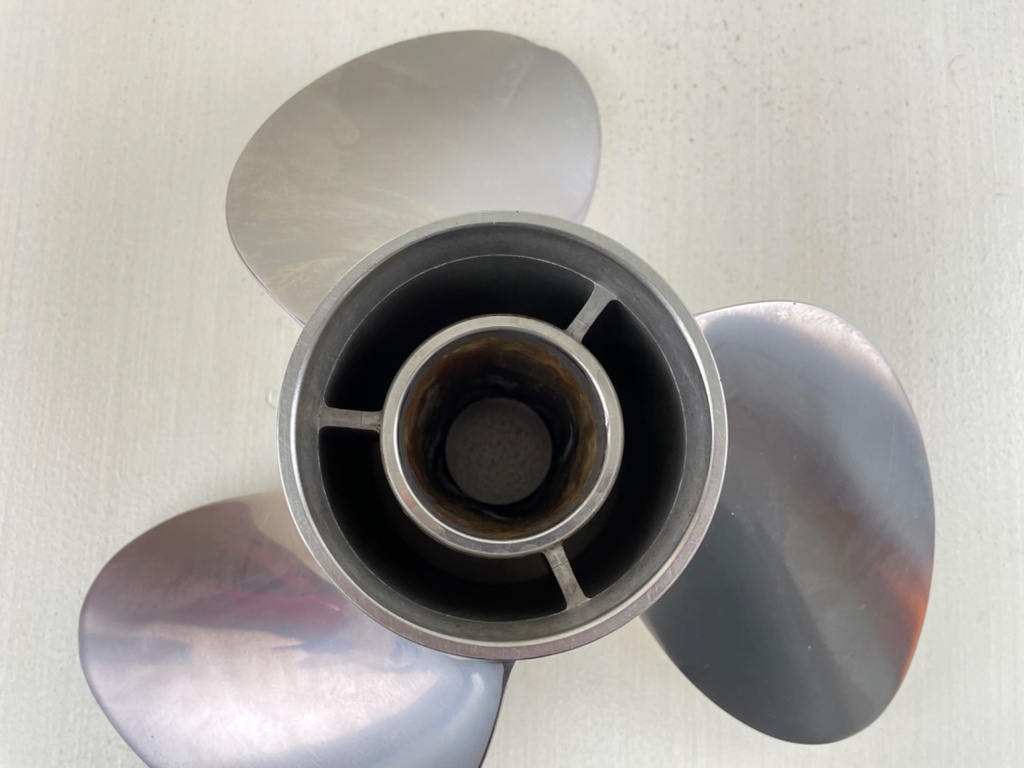 Evinrude Johnson Viper TBX Stainless Propeller 14 3/4" x 17P RH Prop 763914