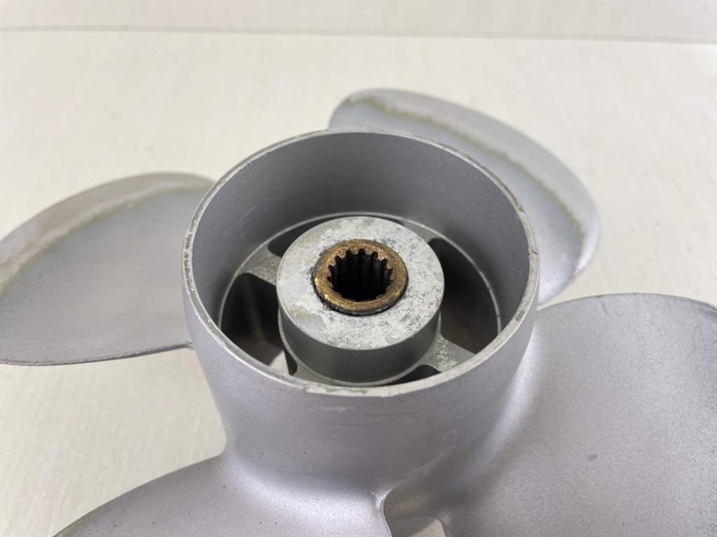 Mercury 9.9HP Pro Kicker Propeller Prop 10" x 7P 812948A10