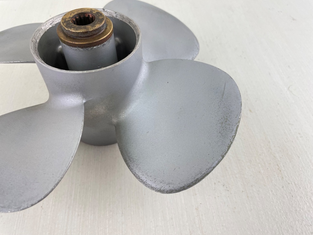 Mercury 9.9HP Pro Kicker Propeller Prop 10" x 7P 812948A10