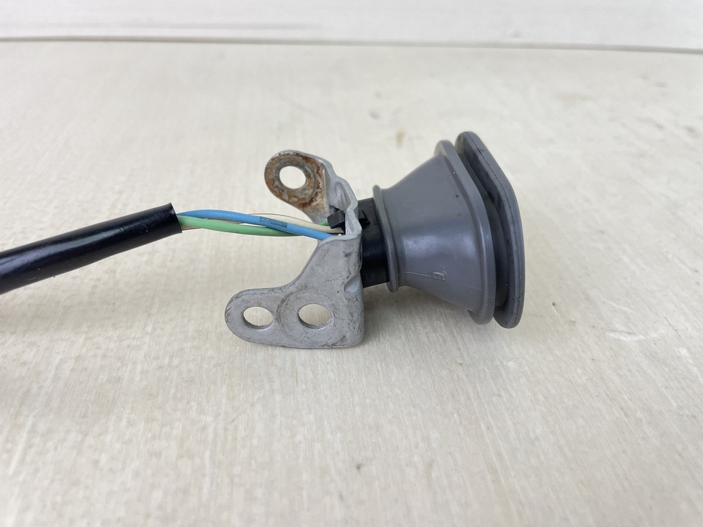 2001 Honda 90HP 4 Stroke Outboard Trim Tilt Switch 35640-ZW1-023