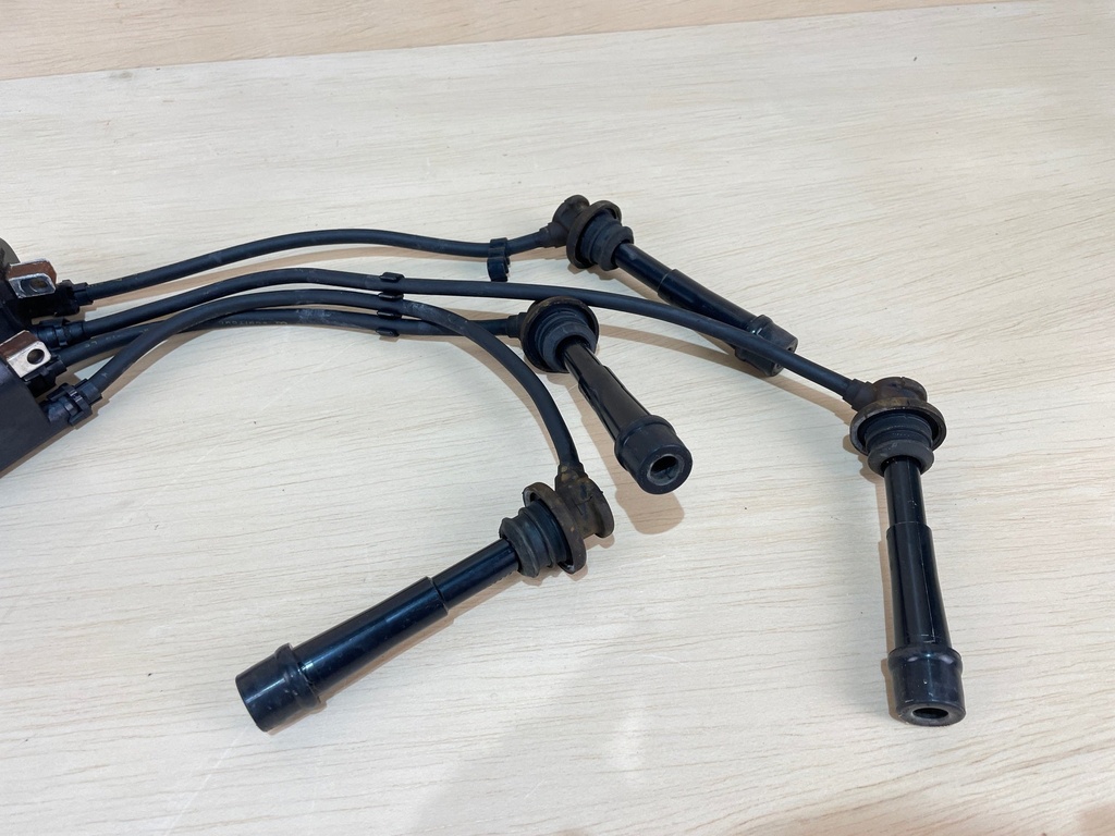 2003 Suzuki 140HP DF140 Engine Ignition Coil Assembly 33410-90J00