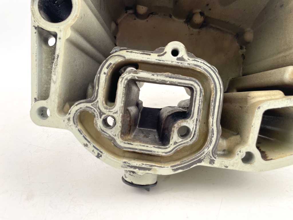 2001 Suzuki 115 HP 4 Stroke Outboard Oil Pan 11501-90J04-0EP OEM