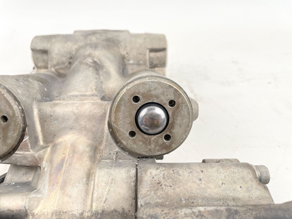 2002-2011 Suzuki DF140 140HP 4 Stroke Outboard Power Trim Tilt Unit 48503-92J04