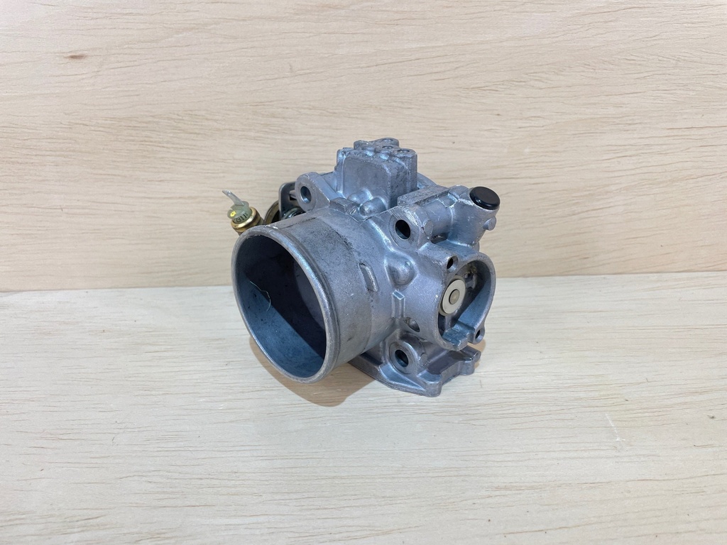 2003 Suzuki 140HP DF140 Outboard Engine Throttle Body 13300-90J00