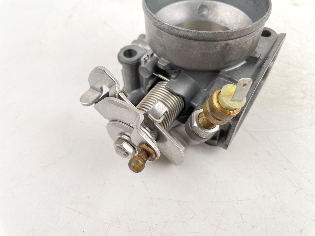 2002 Suzuki 60 HP 4 Stroke Outboard Throttle Body Assembly 13300-99E10 OEM