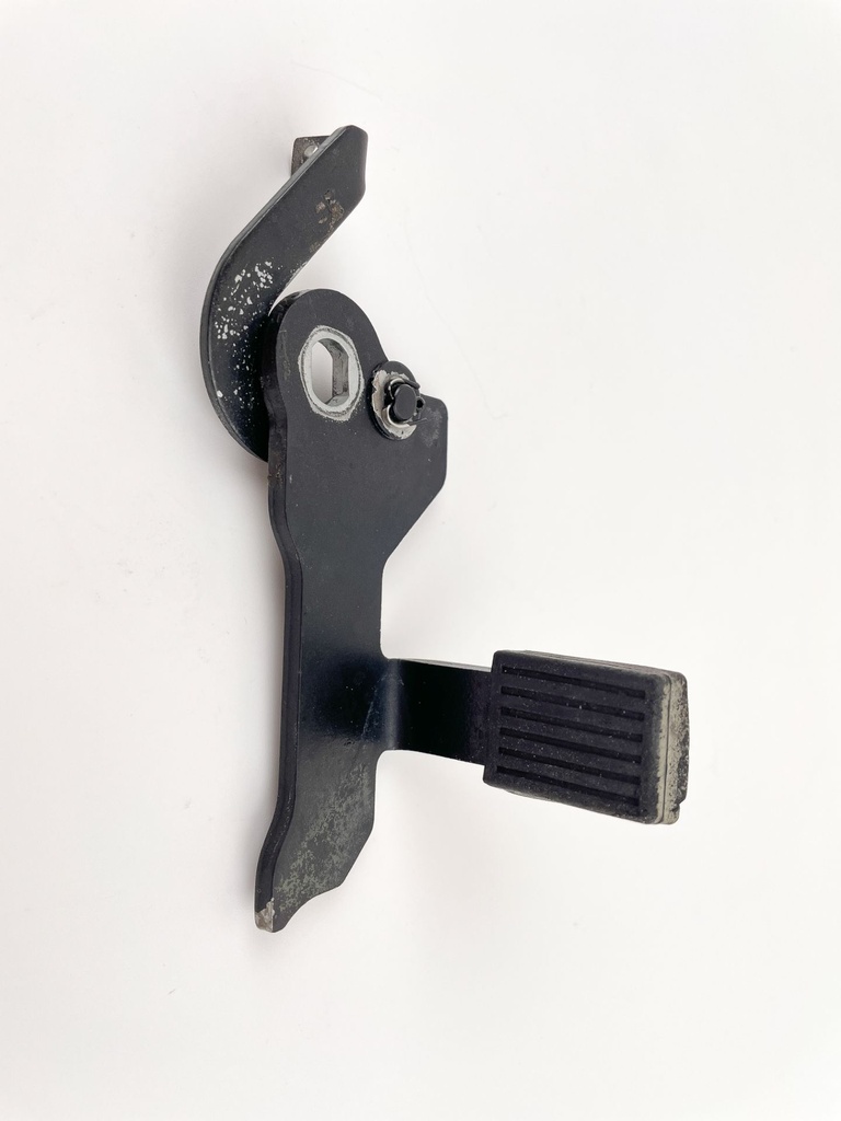 2002 Suzuki 60 HP 4 Stroke Outboard Tilt Stop Lever 41220-95E12 41221-95E40 OEM