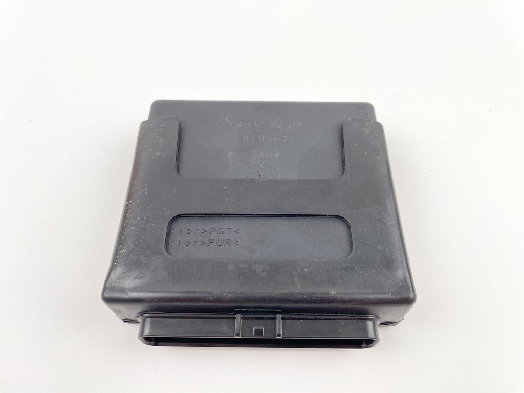 2002 Suzuki 140 HP 4 Stroke Outboard Engine Control Unit ECU 33920-92J00 OEM