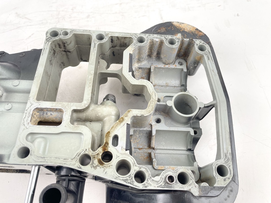 2002 Suzuki 60 HP 4 Stroke Outboard Engine Holder 51110-99802-0EP OEM