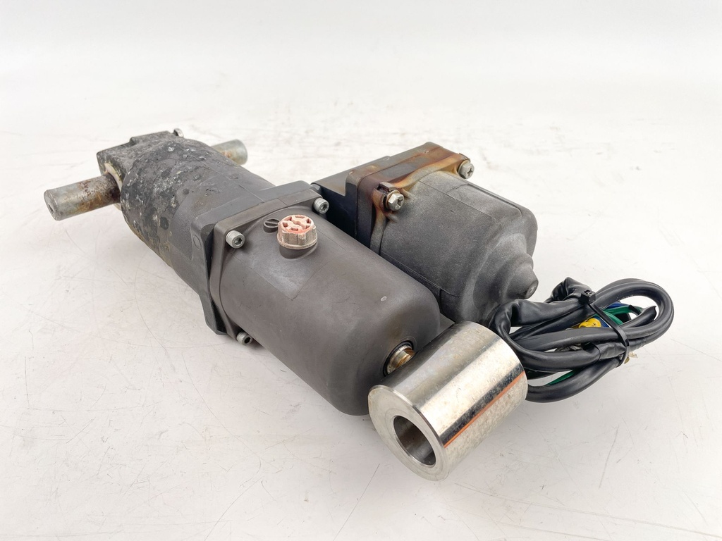 Johnson Evinrude Suzuki DF 70 90 115 HP Outboard Engine Tilt Trim Unit Assembly