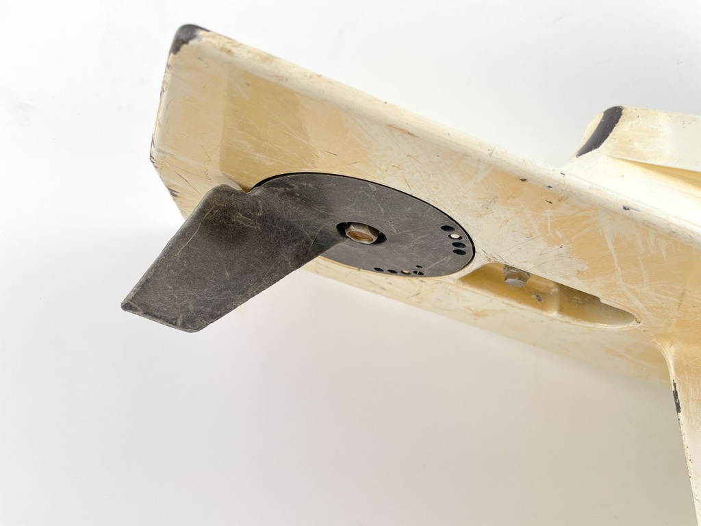 2019 Suzuki 90 HP 4 Stroke Outboard Lower Unit Gear Case 55110-87L32-Y5S OEM