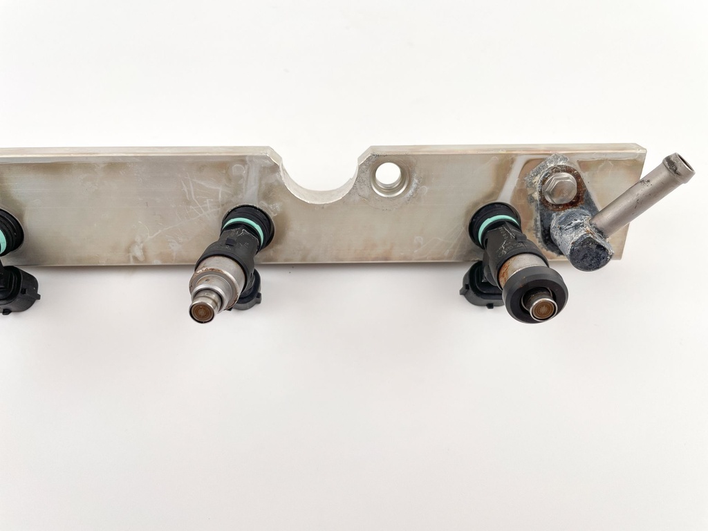 2019 Suzuki 90 HP 4 Stroke Outboard Fuel Injector Set W/ Rail 15710-82K50 OEM