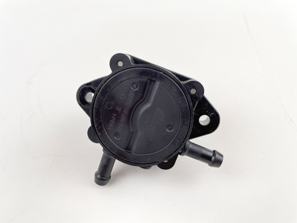 2019 Suzuki 90 HP 4 Stroke Outboard Fuel Pump 15100-90J11 OEM