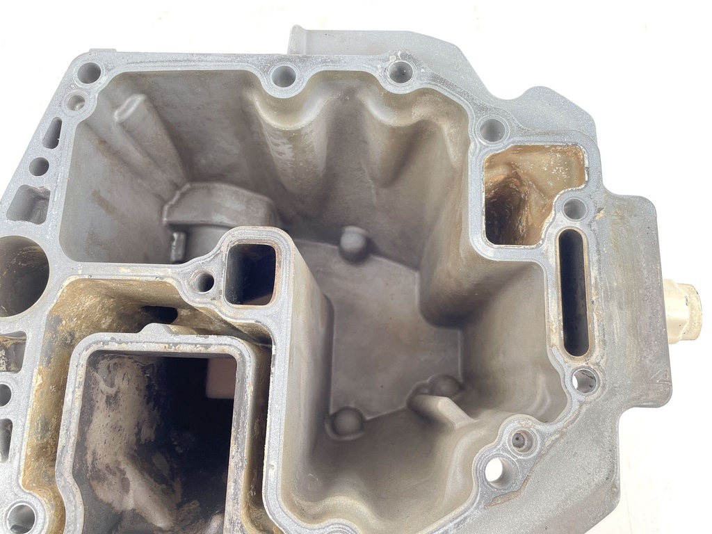 2019 Suzuki 90 HP 4 Stroke Outboard Oil Pan 11501-87L10-Y5S OEM