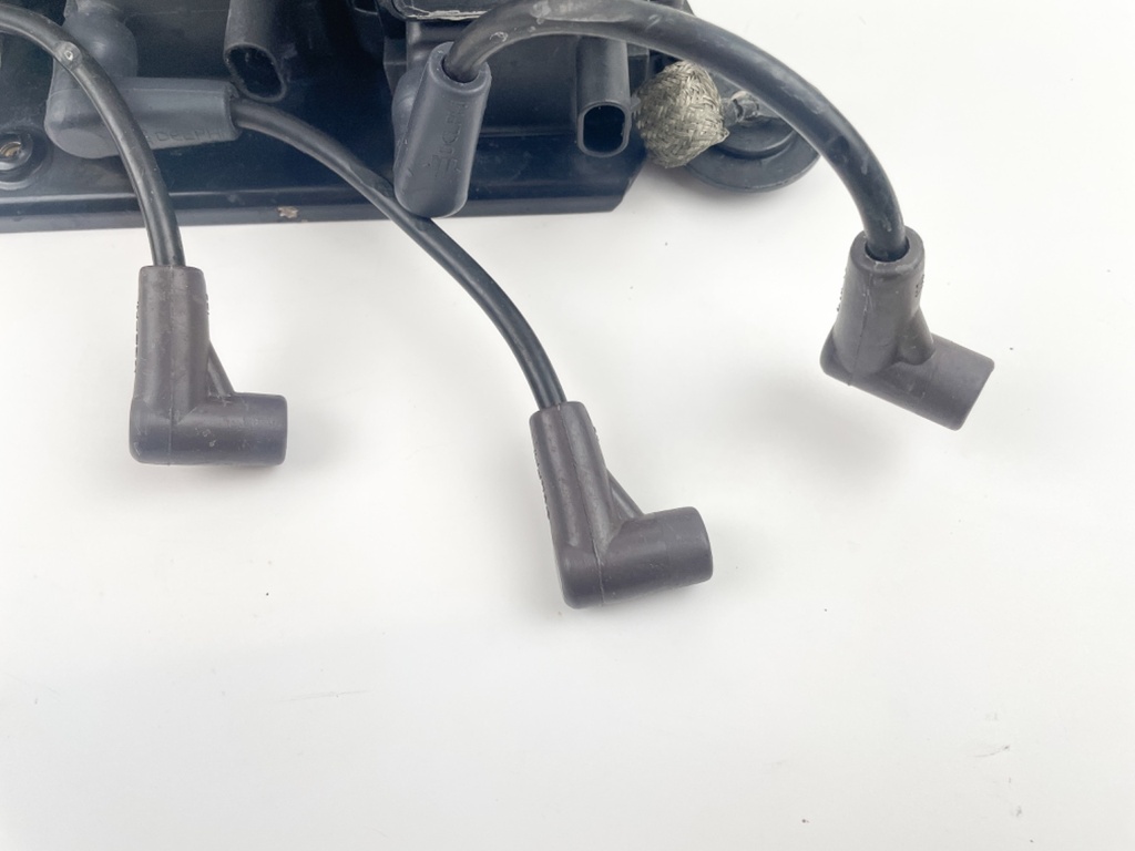 2006 Mercury 175 HP 2 Stroke Outboard Ignition Coil Set W/ Plate 856991A1 OEM