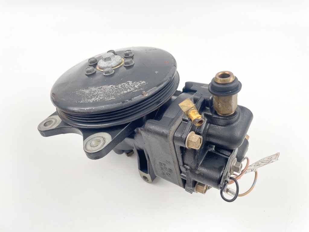 2006 Mercury 175 HP 2 Stroke Outboard Air Compressor Assembly 8M0060053 OEM