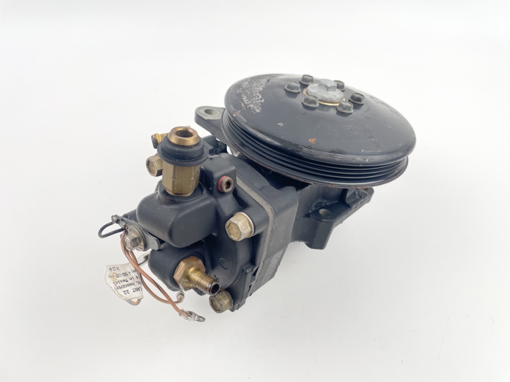 2006 Mercury 175 HP 2 Stroke Outboard Air Compressor Assembly 8M0060053 OEM