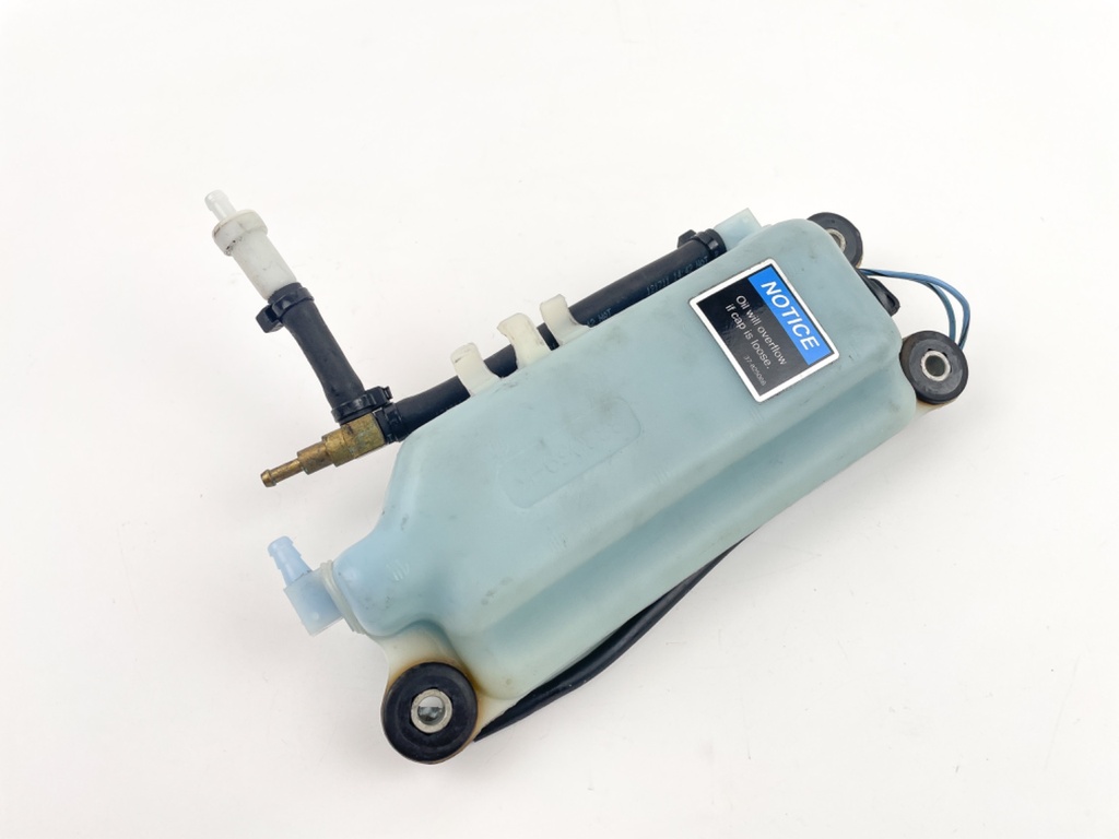 2006 Mercury 175 HP 2 Stroke Outboard Oil Tank Reservoir 833069T9 OEM