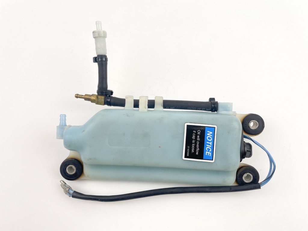 2006 Mercury 175 HP 2 Stroke Outboard Oil Tank Reservoir 833069T9 OEM