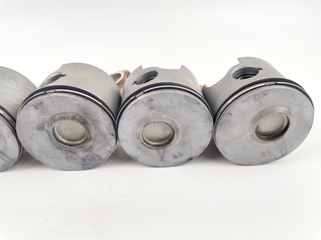 2006 Mercury 175 HP 2 Stroke Outboard Piston & Connecting Rod Set 859562T4 OEM