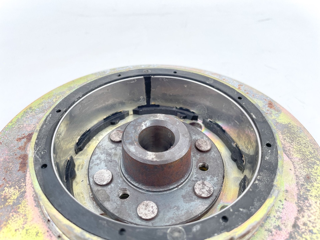 1995 Yamaha 40 HP 2 Stroke Outboard Flywheel Rotor 63D-85550-10-00 OEM