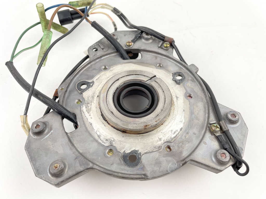 1997 Yamaha 50HP 2 Stroke Outboard Pulser Coil Base Assembly 63D-85560-10-00