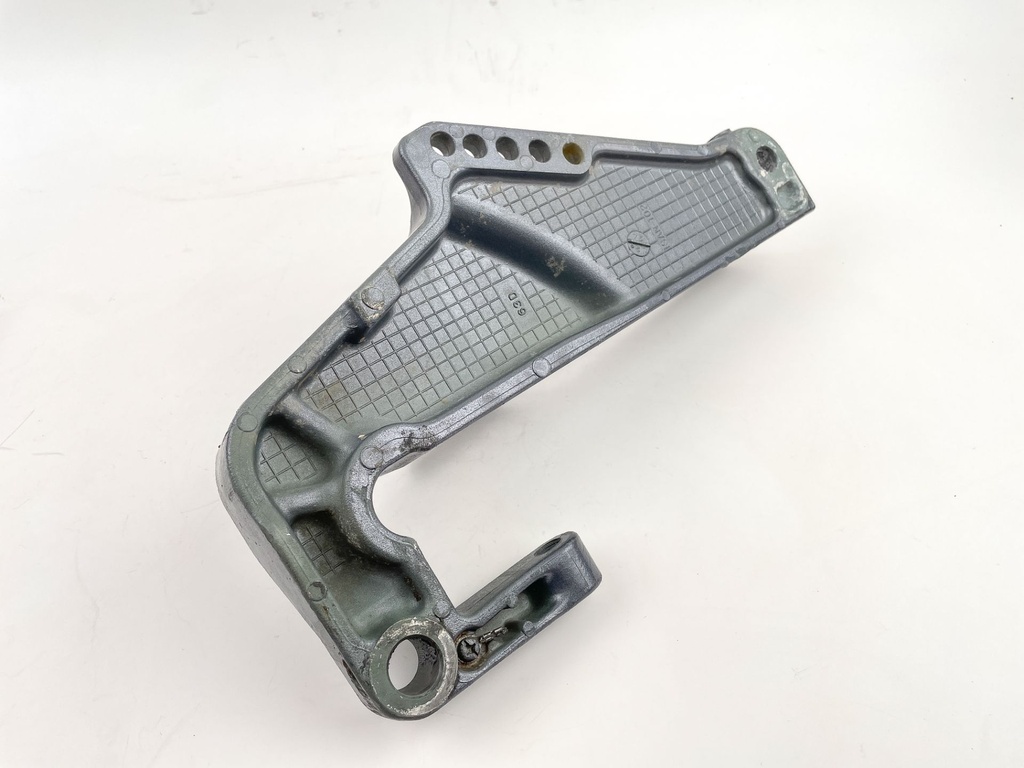 1997 Yamaha 40 HP 2 Stroke Outboard Clamp Bracket Pair 63D-43111-00-4D OEM