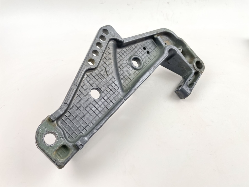 1997 Yamaha 40 HP 2 Stroke Outboard Clamp Bracket Pair 63D-43111-00-4D OEM