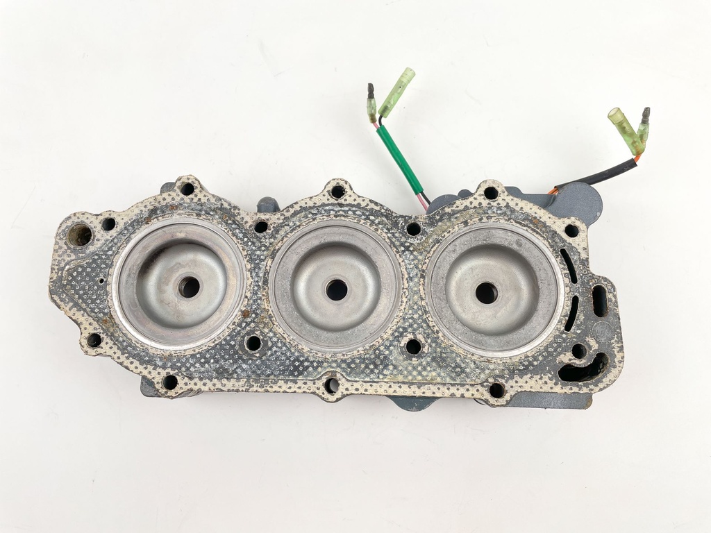 1997 Yamaha 40 HP 2 Stroke Outboard Cylinder Head 63D-11111-00-94 OEM