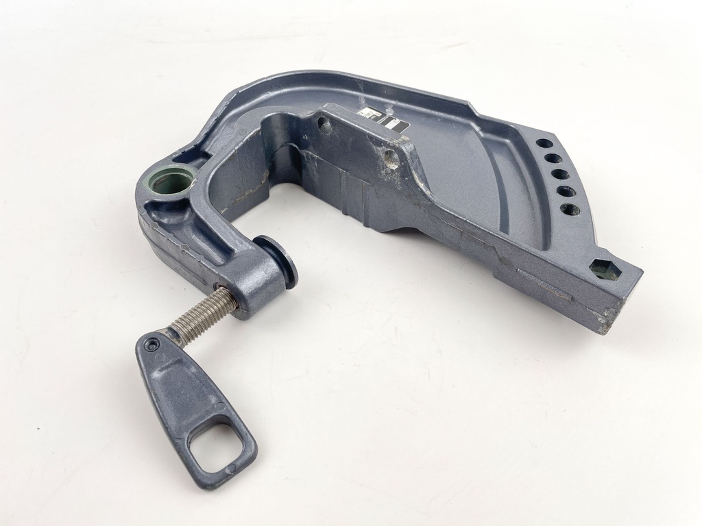2001 Yamaha 25 HP 4 Stroke Outboard Clamp Bracket Pair 65W-43112-01-4D OEM
