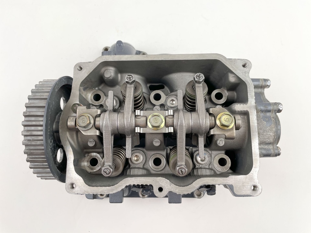 2001 Yamaha 25 HP 4 Stroke Outboard Cylinder Head 65W-W009A-12-4D OEM