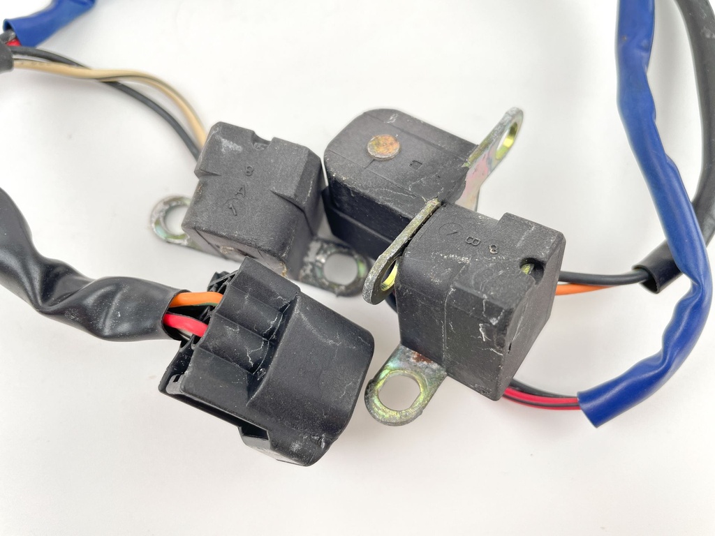 1998 Suzuki 70 HP 4 Stroke Outboard Crankshaft Position Sensor CPS 32160-99E00 OEM