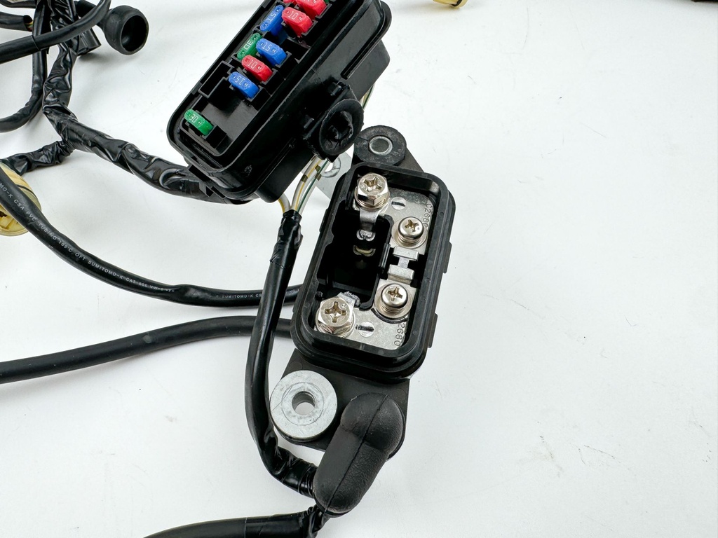 2004 Honda 150 HP 4 Stroke Outboard Engine Wire Harness 32100-ZY6-020 OEM