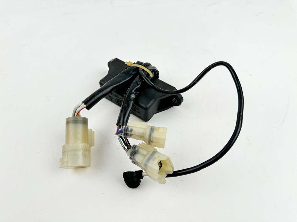 2004 Honda 150 HP 4 Stroke Outboard Main Relay 38580-ZY6-013 OEM