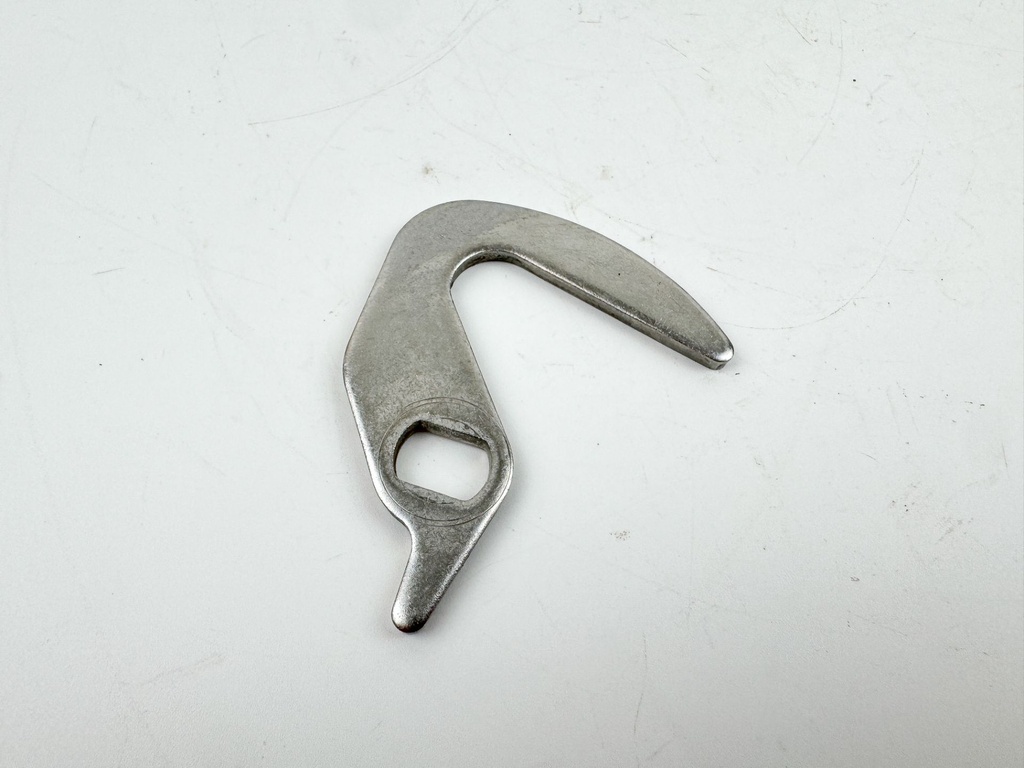 2001 Mercury 90 HP 2 Stroke Outboard Back Latch Handle 820000A2 OEM